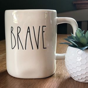 💥 NEW Rae Dunn ‘BRAVE’ Mug